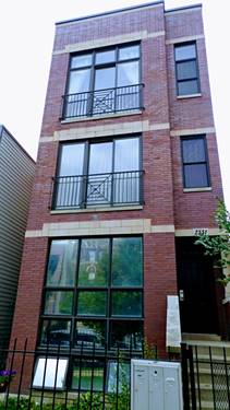 2551 W Washington Unit 3, Chicago, IL 60612