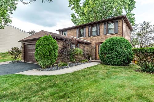 571 Iroquois, Carol Stream, IL 60188