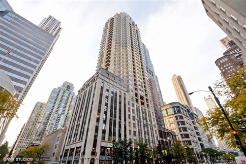 118 E Erie Unit 23A, Chicago, IL 60611