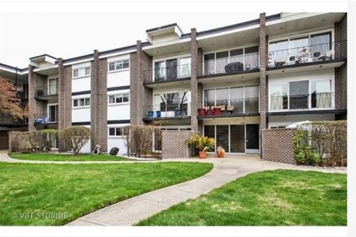 10109 Cherry Unit 308, Skokie, IL 60076