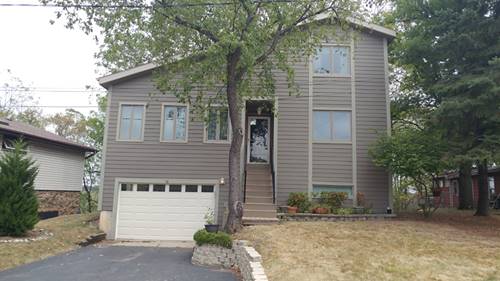 26 Echo Hl, Lake In The Hills, IL 60156