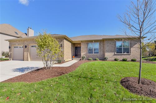 26001 Whispering Woods, Plainfield, IL 60585