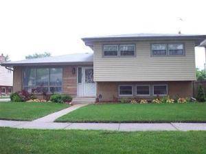 2133 Westview, Des Plaines, IL 60018