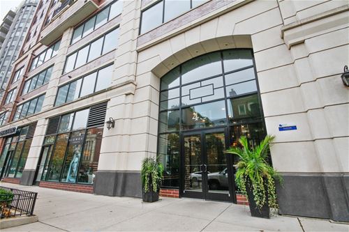 451 W Huron Unit 909, Chicago, IL 60654