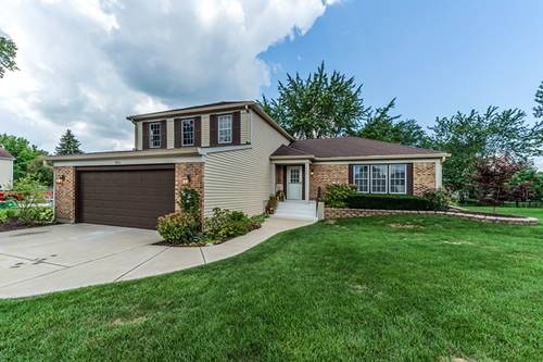 1586 Scottdale, Wheaton, IL 60189