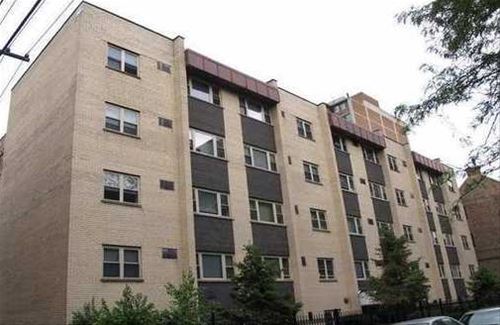 3161 N Cambridge Unit 211, Chicago, IL 60657