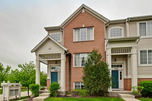 744 Hanbury, Des Plaines, IL 60016