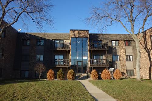 1484 Stonebridge Unit B4, Wheaton, IL 60187