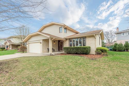 932 Lancaster, Downers Grove, IL 60516