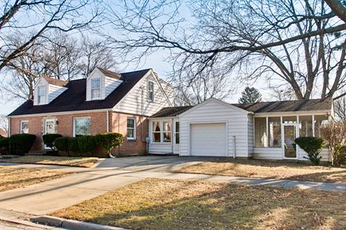 220 N Prospect Manor, Mount Prospect, IL 60056