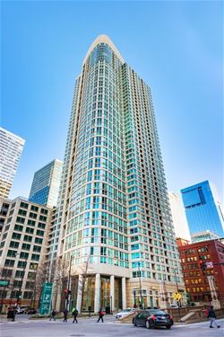 345 N LaSalle Unit 3907, Chicago, IL 60654