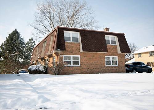 121 S Whispering Hills Unit A, Naperville, IL 60540