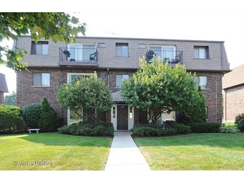 1220 Whispering Hills Unit 1B, Naperville, IL 60540