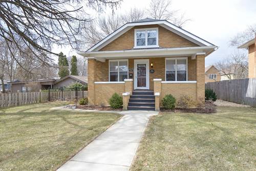 829 N Brainard, Naperville, IL 60563