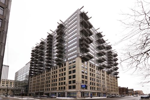 565 W Quincy Unit 1001, Chicago, IL 60061