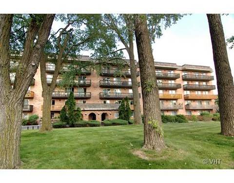 8025 Woodglen Unit 312, Downers Grove, IL 60516