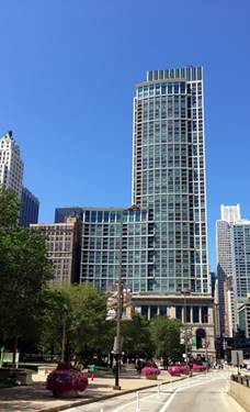 130 N Garland Unit 2004, Chicago, IL 60602