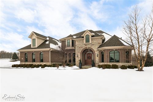 8 Springbrook, Algonquin, IL 60102