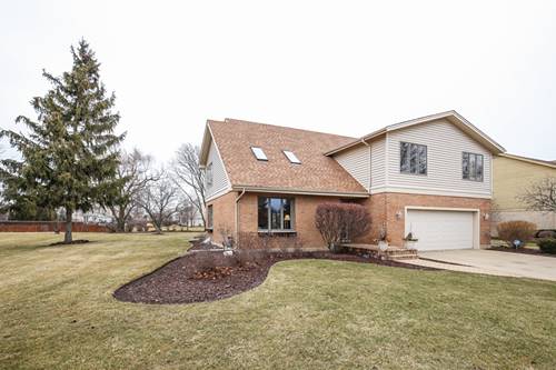 704 Galway, Prospect Heights, IL 60070