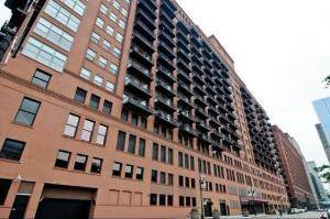 165 N Canal Unit 630, Chicago, IL 60606