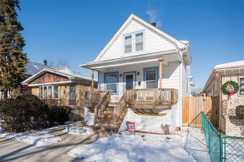 6208 W Newport, Chicago, IL 60634