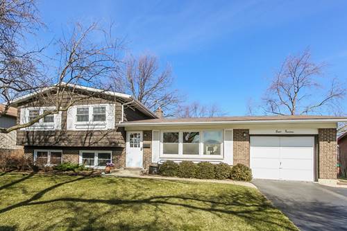 814 W Burr Oak, Arlington Heights, IL 60004