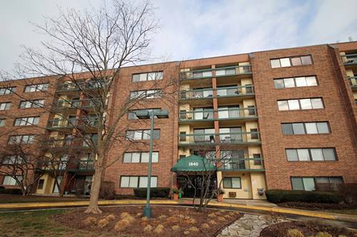 1840 Huntington Unit BW401, Hoffman Estates, IL 60169