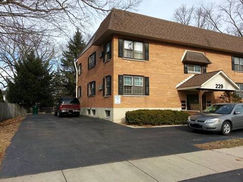 229 Webster Unit 4, Batavia, IL 60510