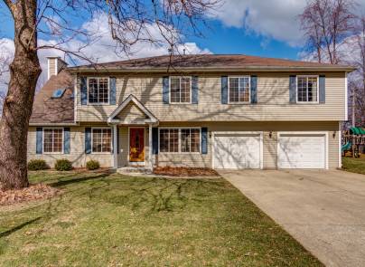 30W066 Bruce, Naperville, IL 60563