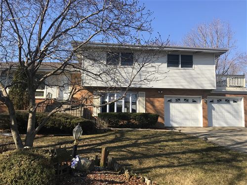 2928 S Briarwood, Arlington Heights, IL 60005