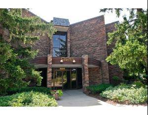 925 Spring Hill Unit 308, Northbrook, IL 60062