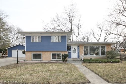 1522 Lakeside, Wheaton, IL 60187