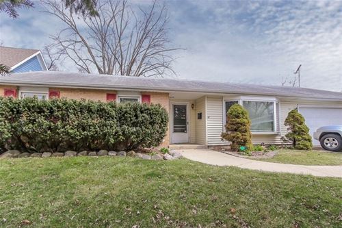 1611 N Fernandez, Arlington Heights, IL 60004