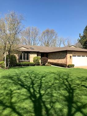 1932 N Carlyle, Arlington Heights, IL 60004