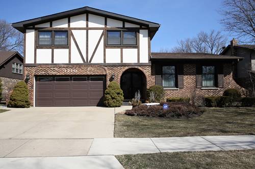 1710 E Crabtree, Arlington Heights, IL 60004