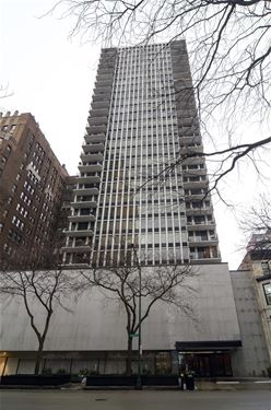 1230 N State Unit 14C, Chicago, IL 60610