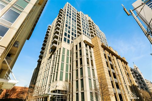 720 N Larrabee Unit 1709, Chicago, IL 60654