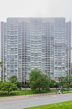 3200 N Lake Shore Unit 303, Chicago, IL 60657