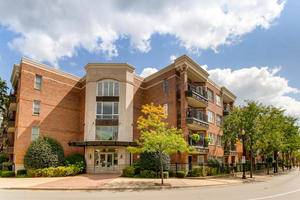 111 N Wheaton Unit 108, Wheaton, IL 60187