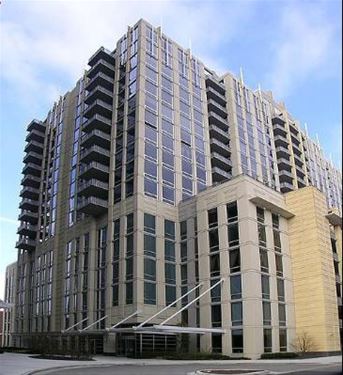 720 N Larrabee Unit 903, Chicago, IL 60654