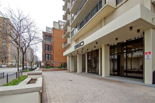 3150 N Sheridan Unit 21C, Chicago, IL 60657