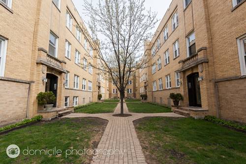 1338 W Estes Unit 3N, Chicago, IL 60626