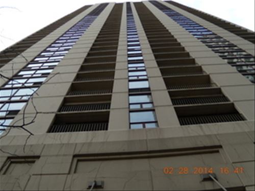 200 N Dearborn Unit 1201, Chicago, IL 60601