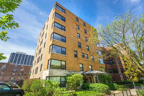 525 W Aldine Unit 202, Chicago, IL 60657