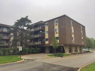 1321 S Finley Unit 202, Lombard, IL 60148