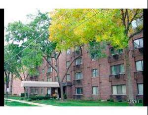 835 Pearson Unit 411, Des Plaines, IL 60016