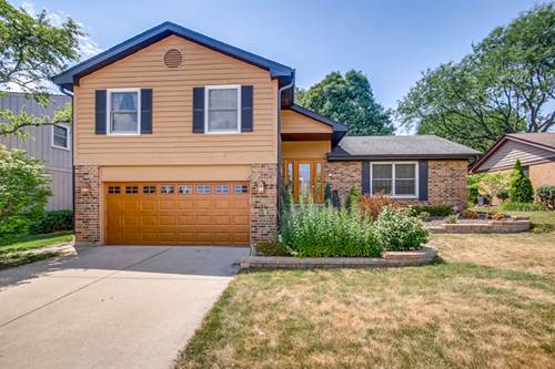 1514 Castlewood, Wheaton, IL 60189