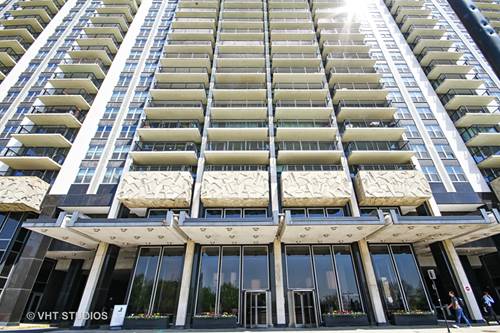 400 E Randolph Unit 3903-01, Chicago, IL 60601