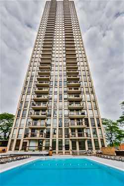 1660 N LaSalle Unit 207, Chicago, IL 60614