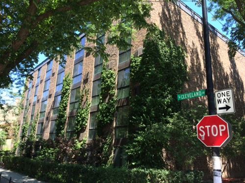 2201 N Cleveland Unit 404, Chicago, IL 60614